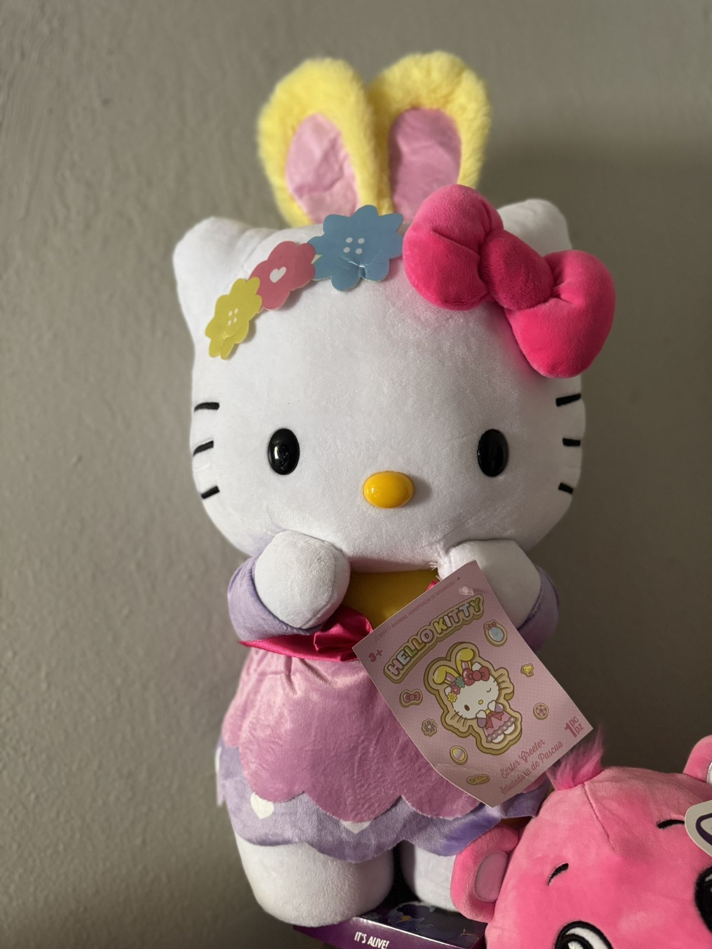 NEW 2026 Hello Kitty Easter Greeter π£