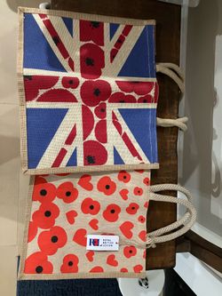 2 new shopping bags