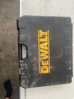 Dwalt roatary hammer with case