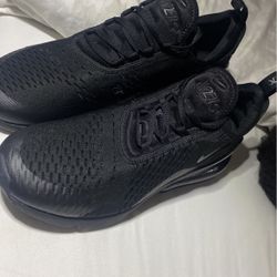 Air Max 270s Triple Black