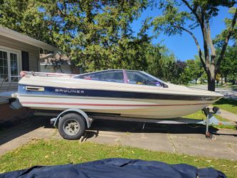 19 Ft Bayliner Capri  1986  Volvo Penta 5.0 