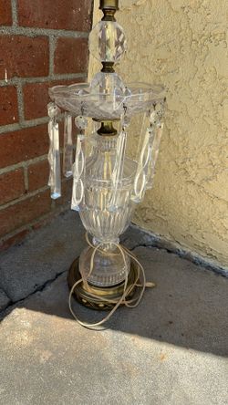 Vintage 1960s Hollywood crystal lamp, no lampshade