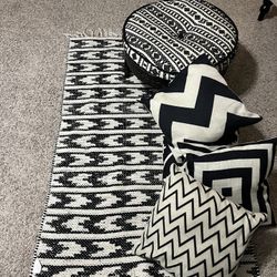 🖤 Modern Boho Living Room Set – Curtains, Pillows, Rug, & Ottoman 🖤 – $80