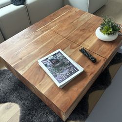 Living Room, Coffee Table High-End