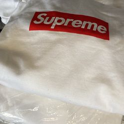 Supreme Box Logo 