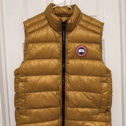 🔥 Brand New Canada Goose Crofton Vest – Emblem Gold Man‘s L🔥