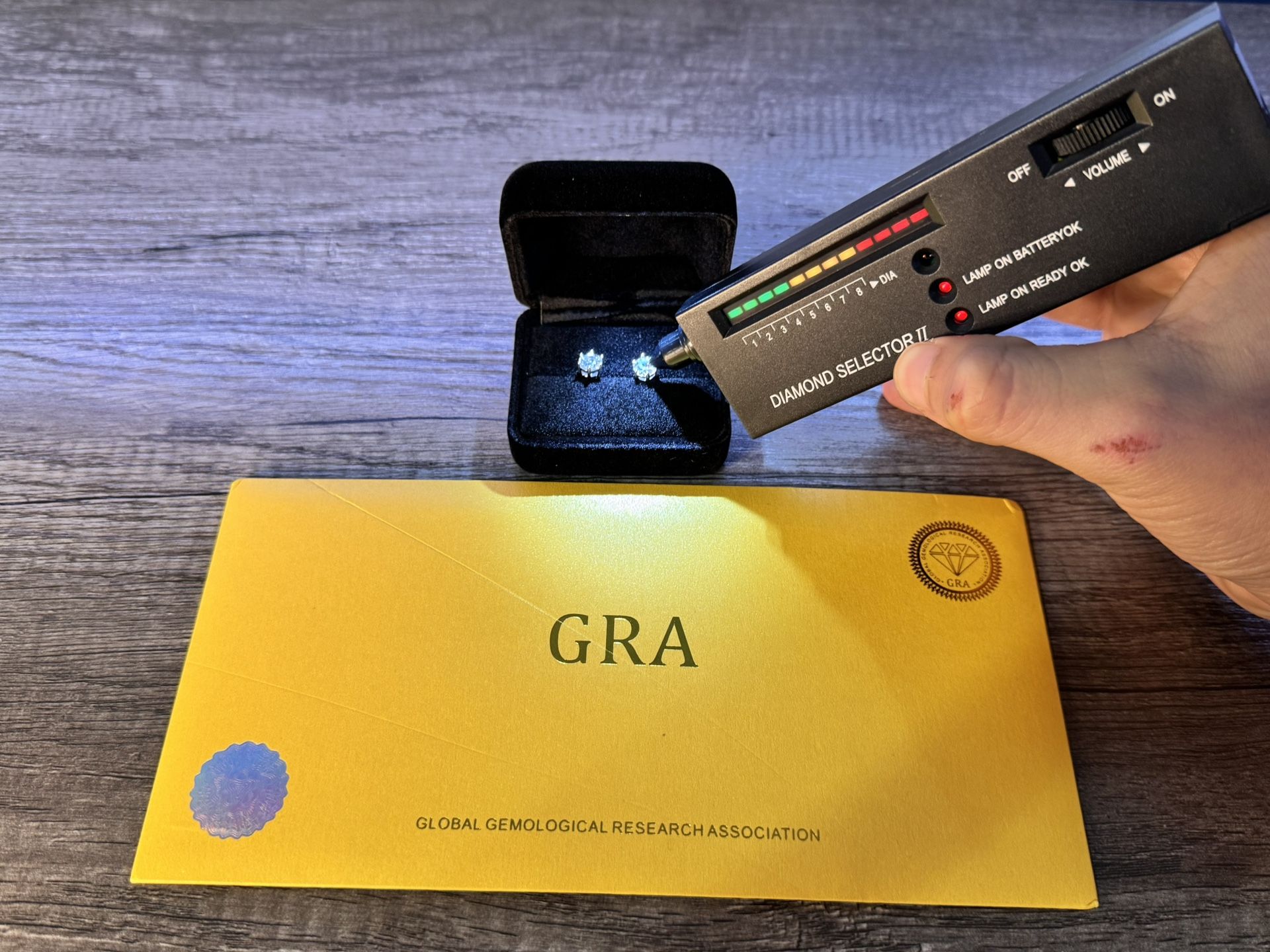 1.0 Ct Moissanite Stud Earrings *PASSES DIAMOND TESTER*