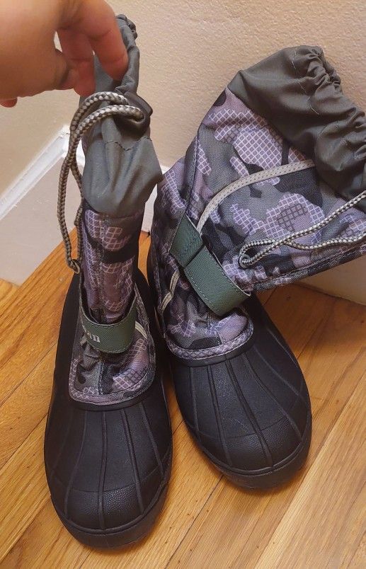 LLBean Boys Northwoods Tall Snow Boots Size 4