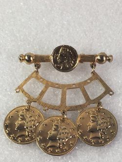 BROOCH