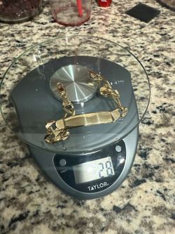 Figuro bracelet 14k 28 grams  