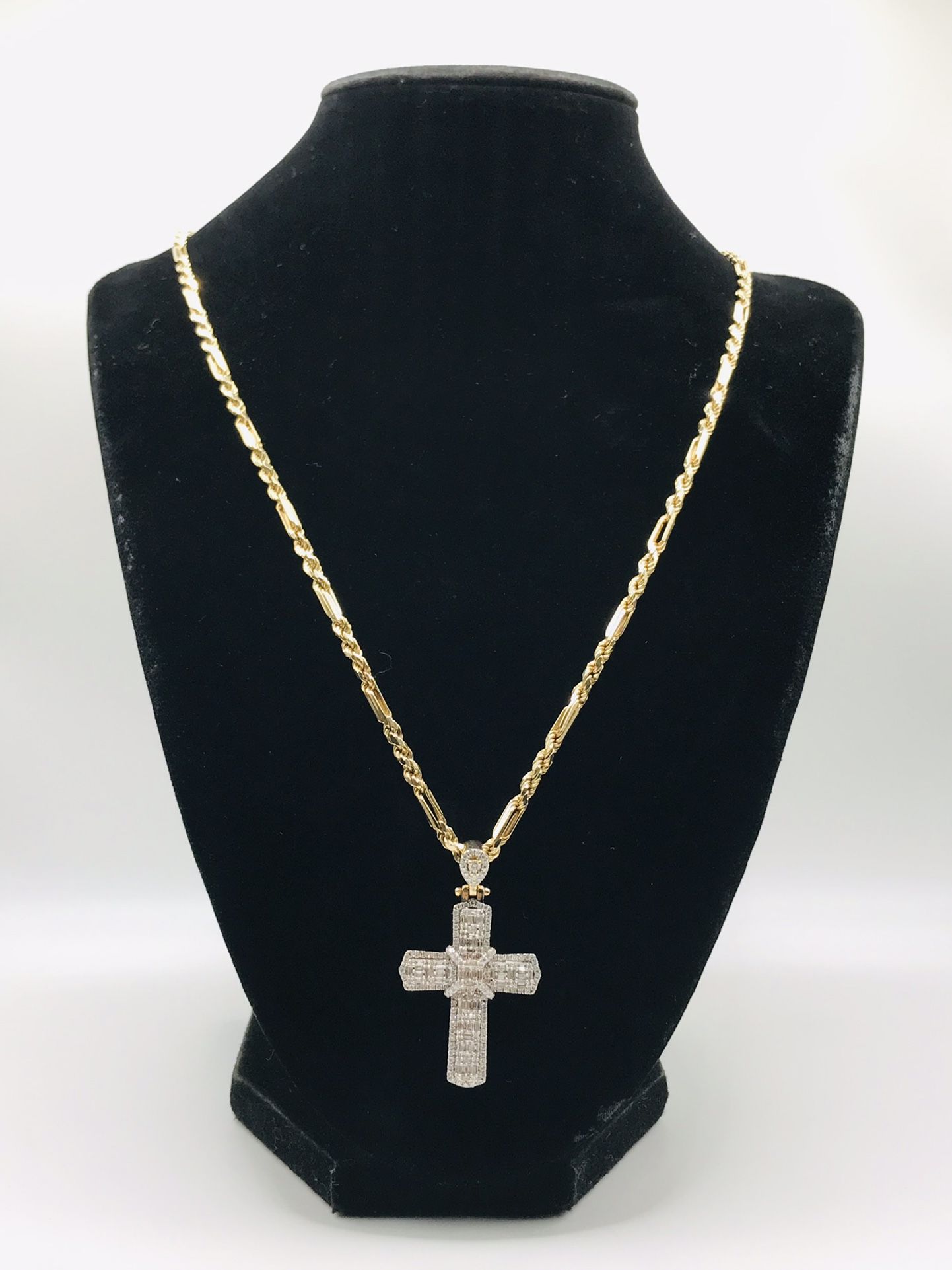 14k ITALIAN MILANO & DIAMONDS CROSS PENDANT