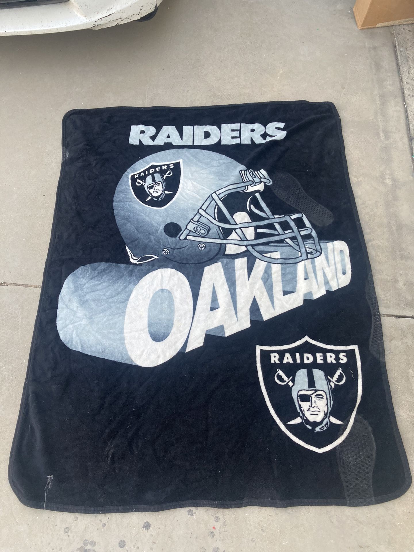 Oakland Raiders Blanket Quilt Fleece raiders fan memorabilia