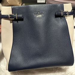 Kate Spade Navy Blue/Cream Pebbled Leather Crossbody Bag