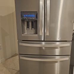 Wirpool Refrigerator $800 or Better Offer 