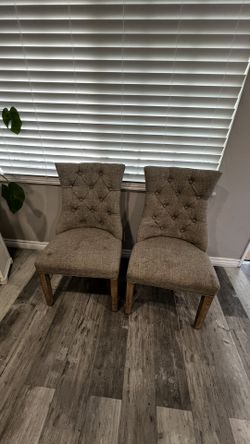 Accent Chairs