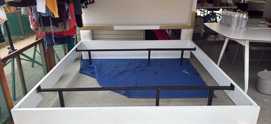 White wood platform bed - King