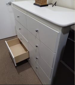 Eight Drawers Dresser
