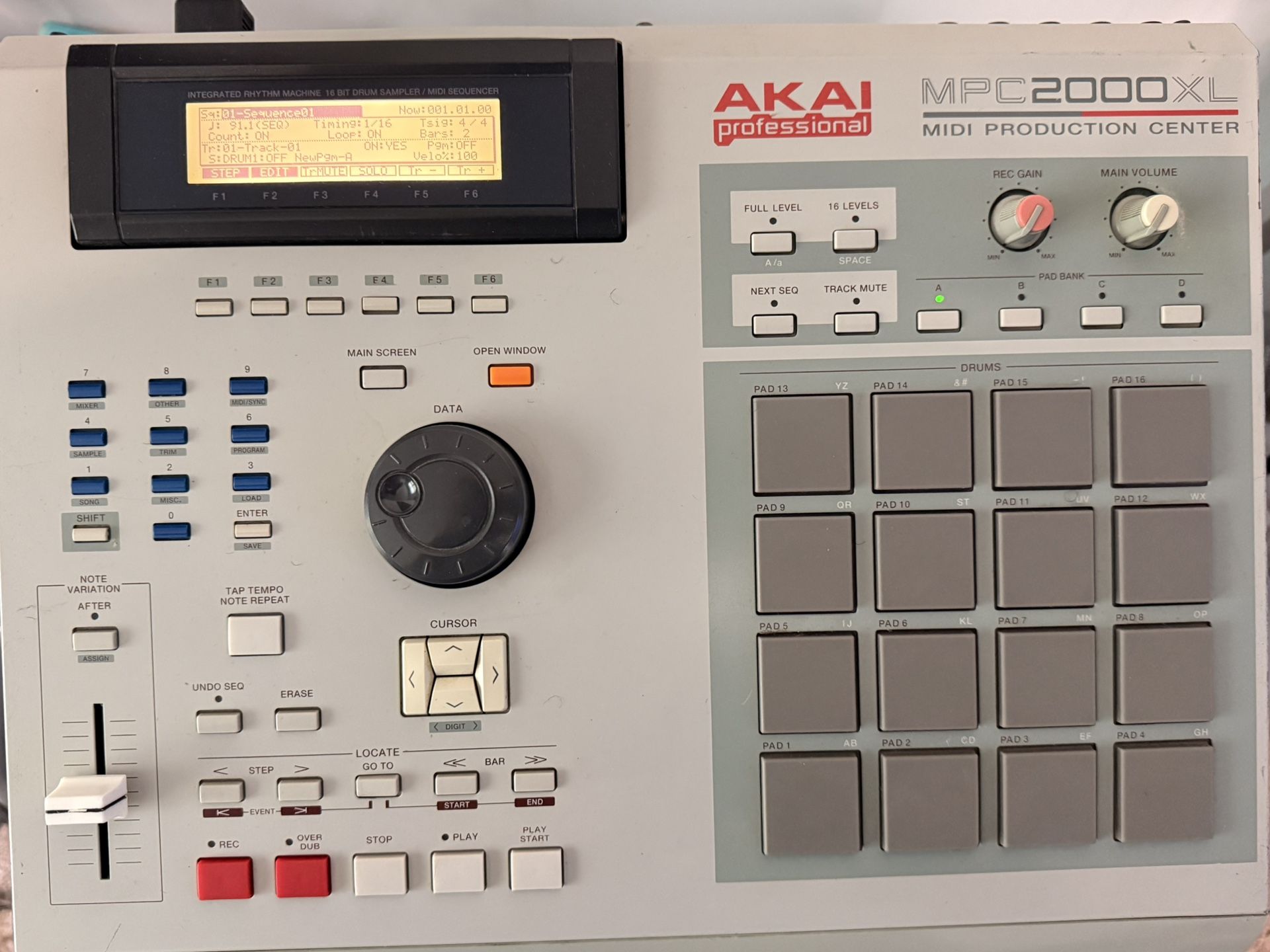 Akai MPC 2000XL Fully Serviced For Sale
