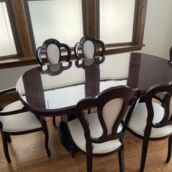 Vintage Dining Table With Chairs