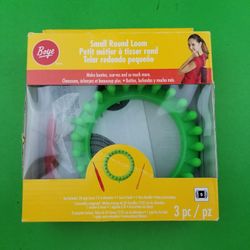 New Boye Small Round Knitting Loom Green 3 Piece 5.5" Diameter Booties Scarves