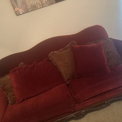 Classic American Signature Loveseat & Arm Chair Set