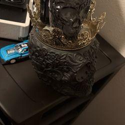 Candle Holder And Plug In 