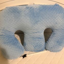 Twin Z pillow- Best twin Item Ever For Newborn Twins 