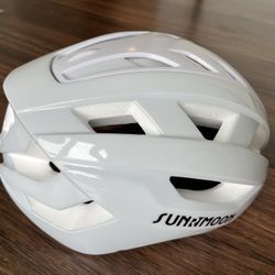 New Mountain Bike and Maintanance Tool Kit, Phone Holder, Electric Pump, Rear Rack Bag And Helmet, All In One