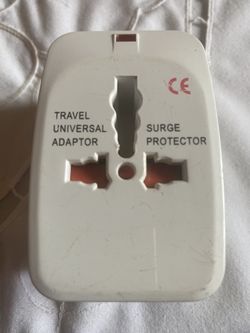 UNIVERSAL TRAVEL ADAPTOR. 