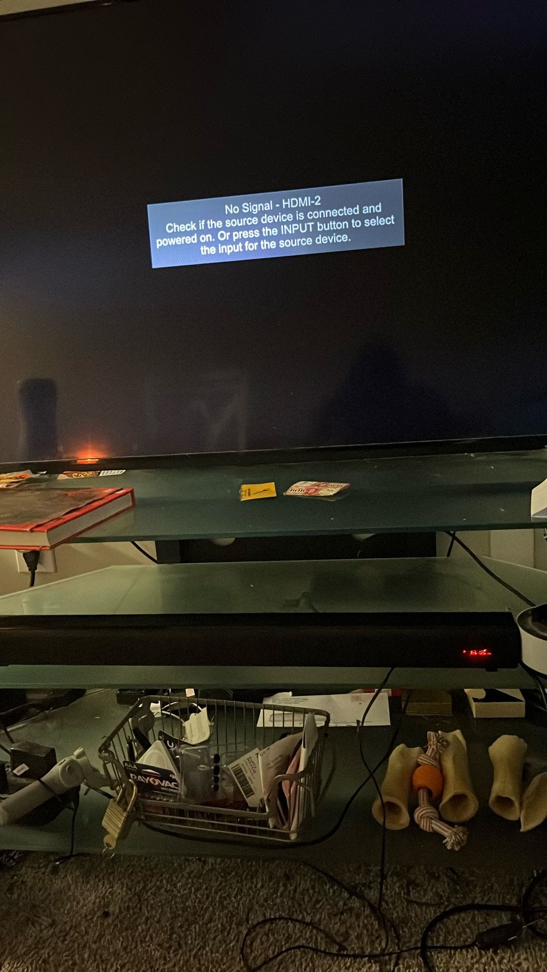 Soundbar and tv