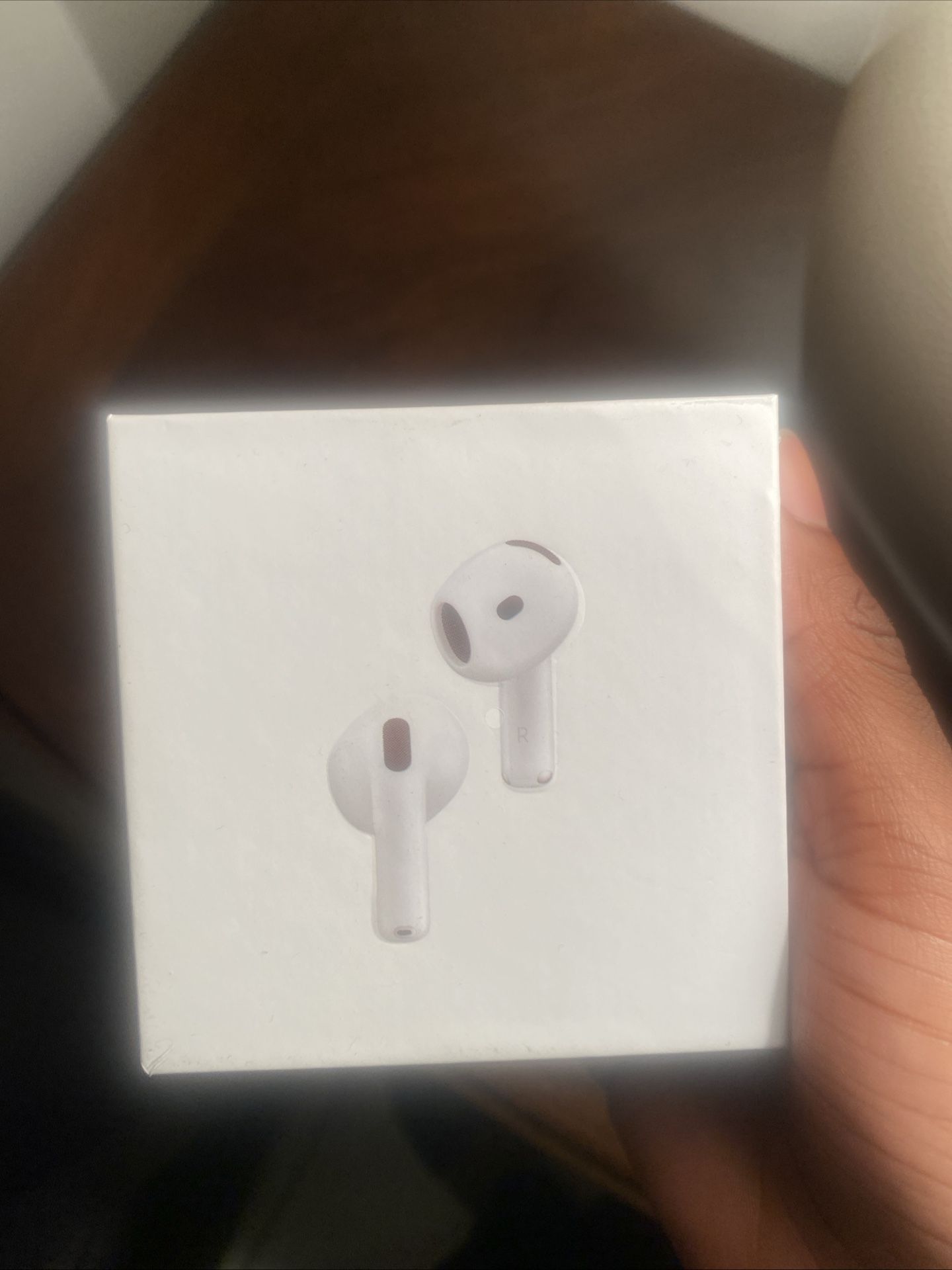 AirPods 4