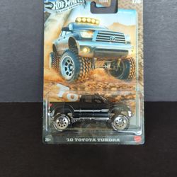 Hot Wheels Exclusive Silver Series Black '10 Toyota Tundra 