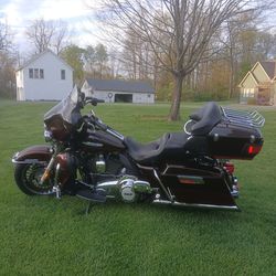 2011 Harley-Davidson  FLHTK