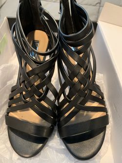 black strappy sandal/heel size 7.5 INC brand