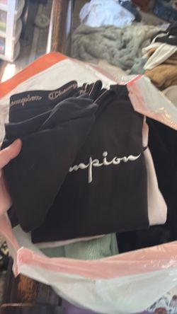 Women/junior clothes