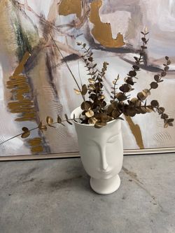 Modern face vase