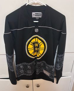 Boston Bruins jersey size womens small