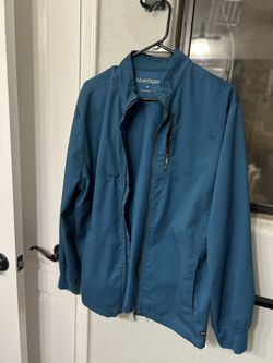 Advantage By UA Medium