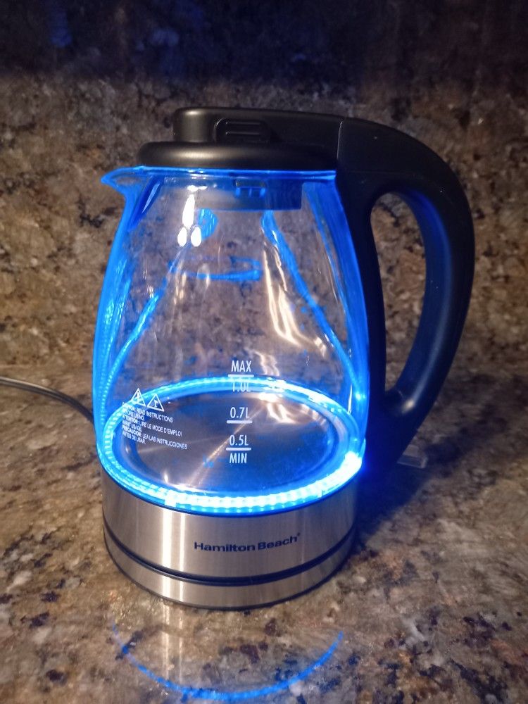 Hamilton Beach 1.7L Illuminated Glass Kettle 1500 Watts Auto Shut Off