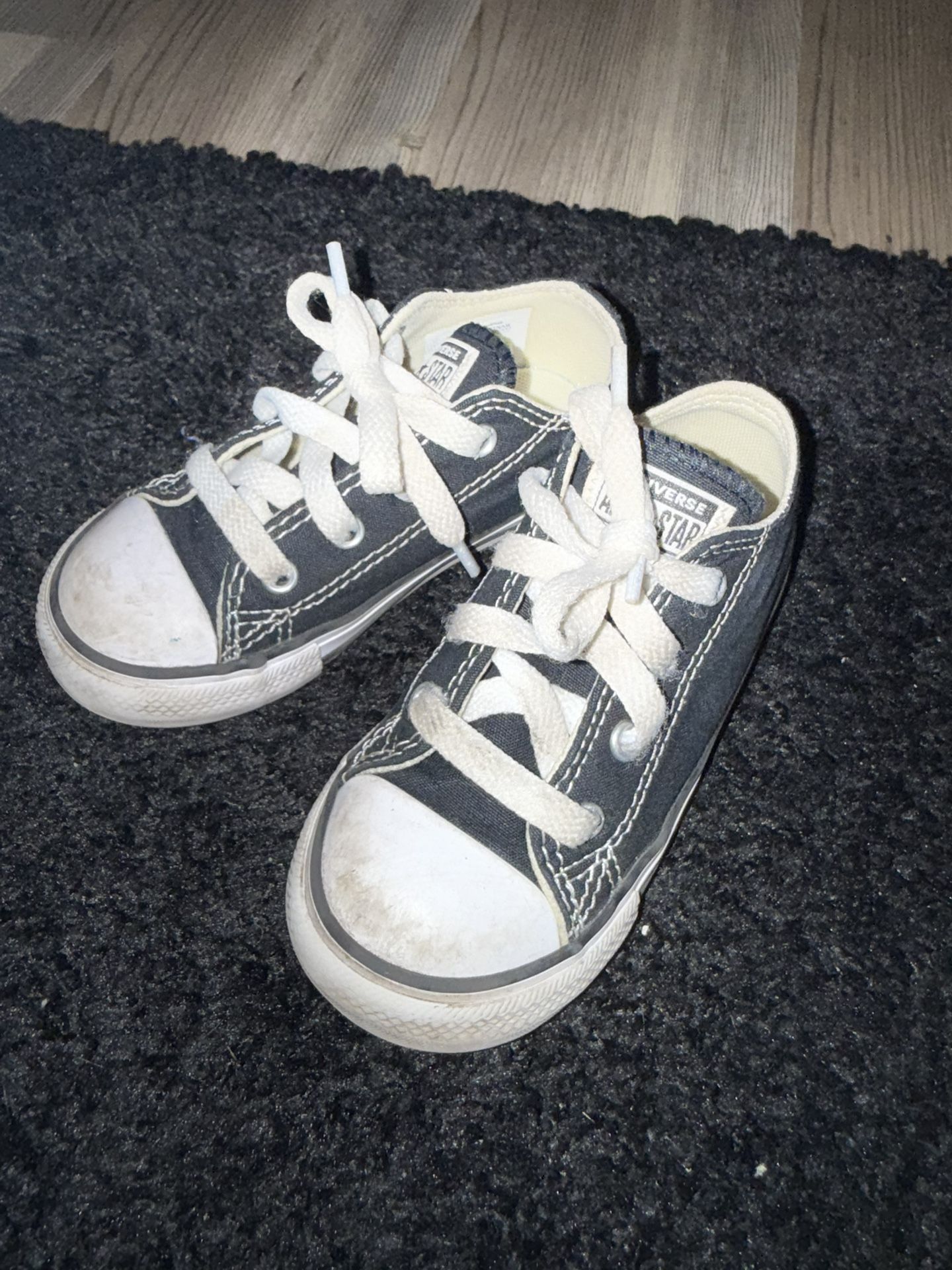 Toddler 8C Converse $10fcfs