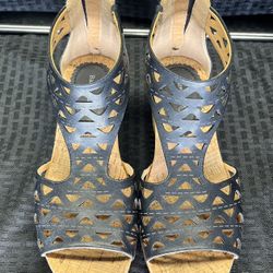 Women’s Baretraps Miriam Black Wedge Sandals - 8 