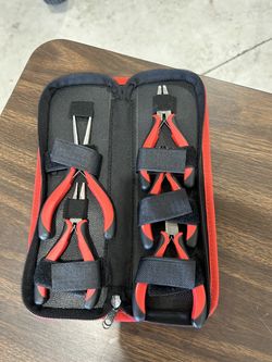 Pliers set