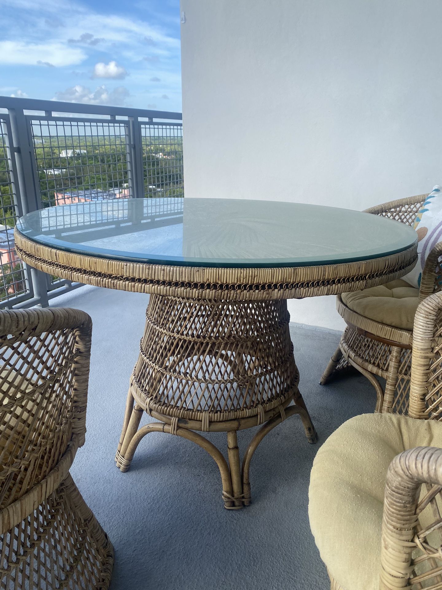 Vintage Rattan Patio Set!