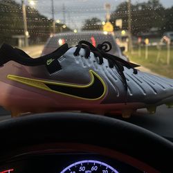 Brand new Nike Tiempo legand 10