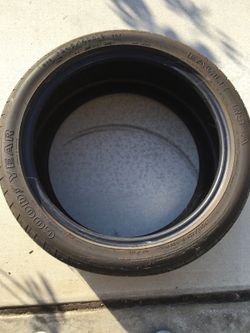 Goodyear Eagle p245/40/19 Nissan Maxima tire