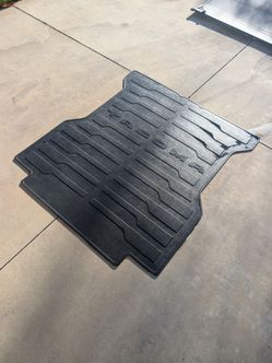 2024-2026 Toyota Tacoma Accessories (bed mat, bed step, hard tonneau cover)