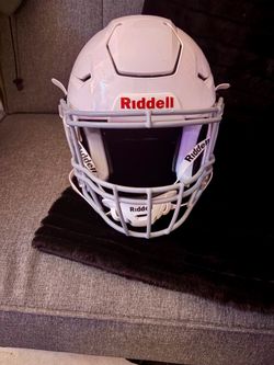 LIKE NEW HELMET SPEED FLEX ( Adult S )
