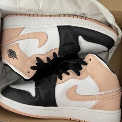 Jordan Mid
