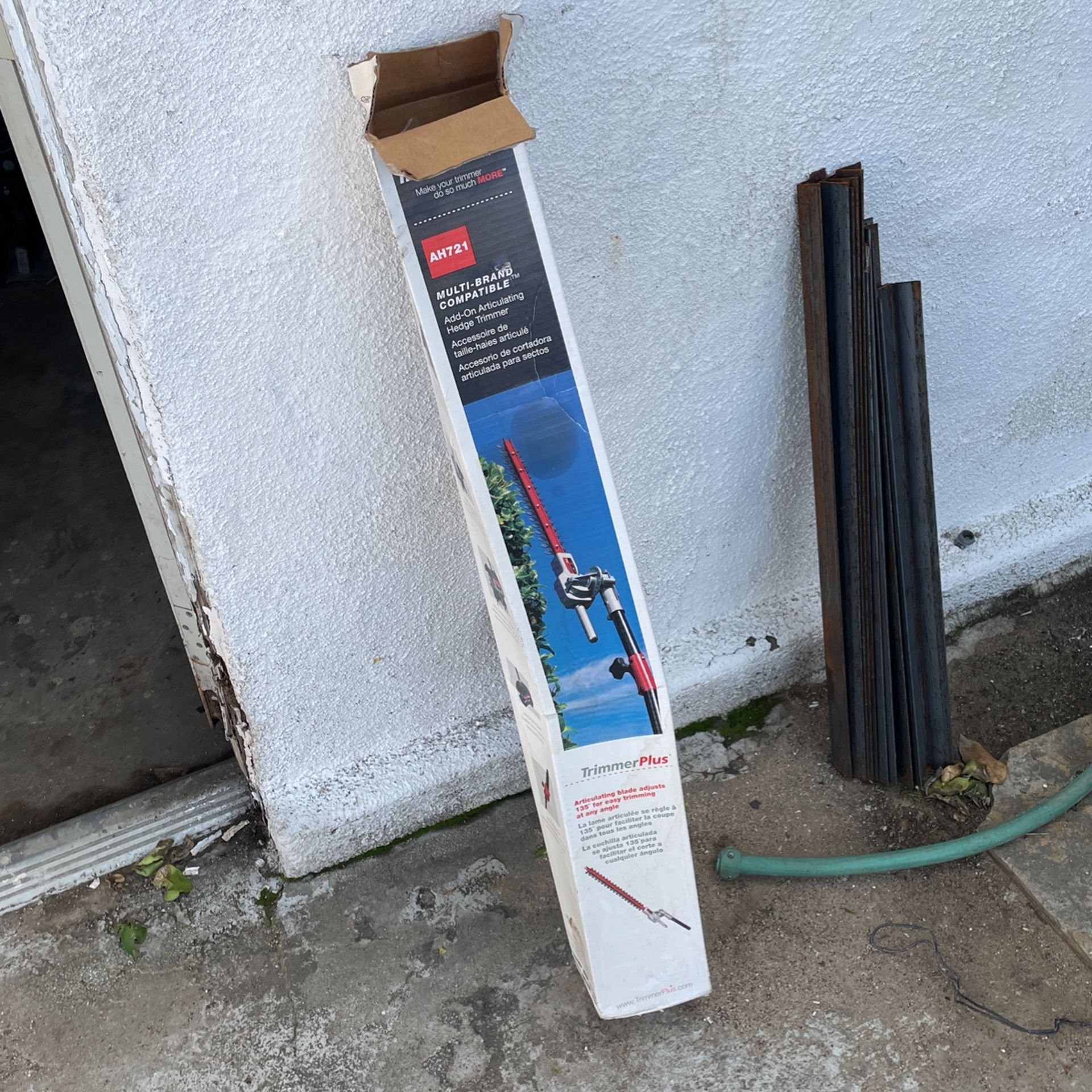 Trimmer Plus AH721 Hedge Trimmer