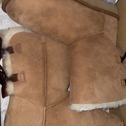Bailey Bow II UGGS! 